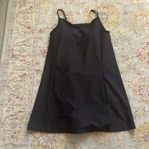 Old navy athletic dress never worn!